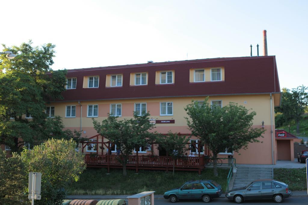 Penzion Mova Kadaň Extérieur photo
